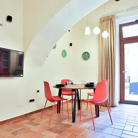 Guesthost - Casa Zia Ada Nel Cuore Di Appartement *